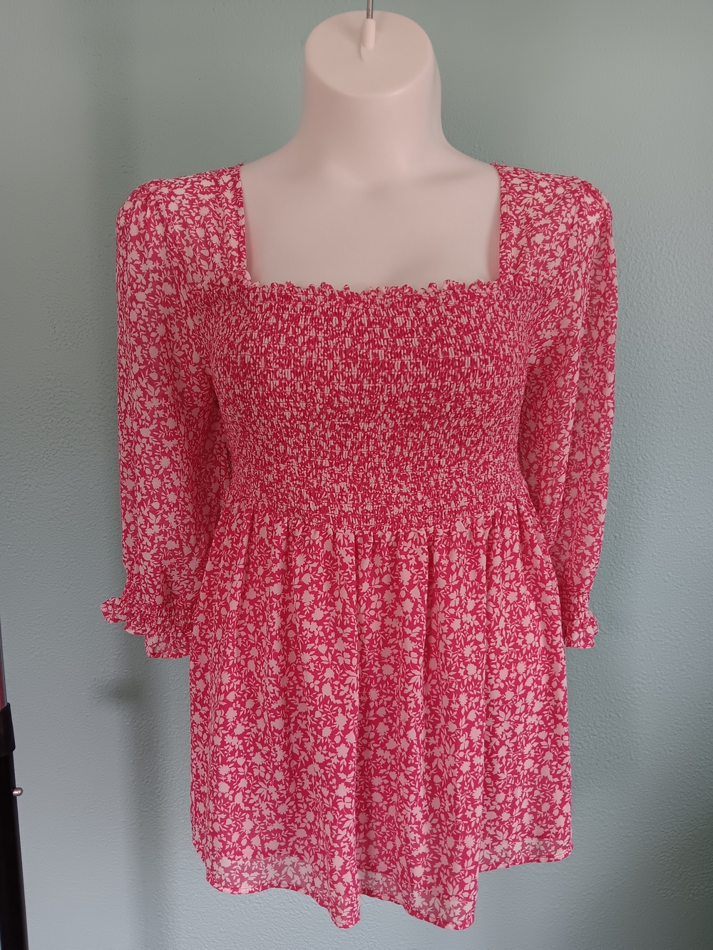 Torrid Size 3x Pink & White Floral Smocked Square-Neck Blouse